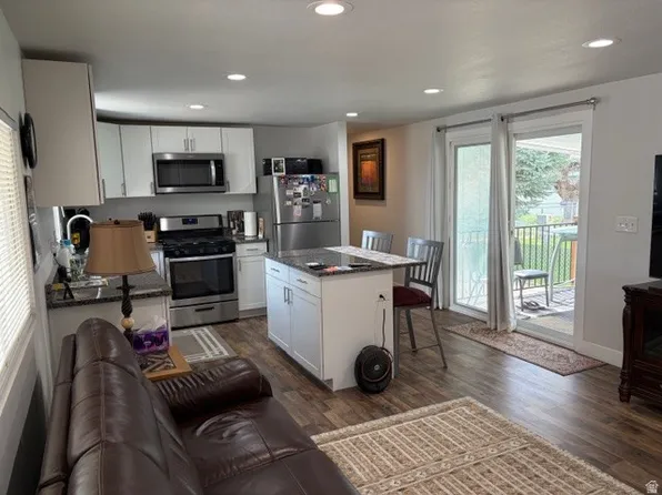 745 W Monte Blanco St #106, Salt Lake City, UT 84123