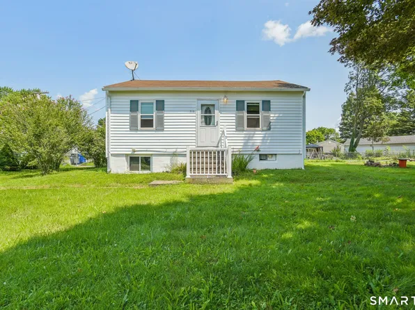 210 Midway Oval, Groton, CT 06340