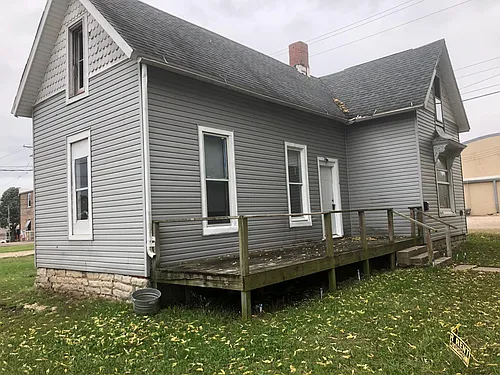 506 3rd St Photo 1