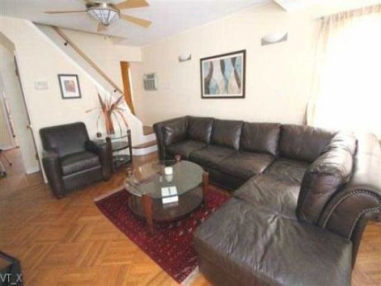 3rd image of 2055 E 71st St