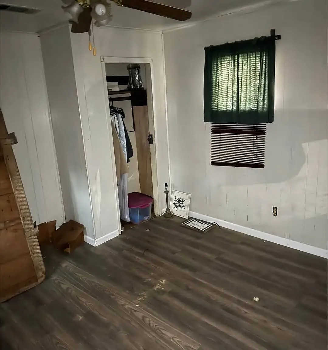 3 bed, 935 sqft, $799 — Photo 3