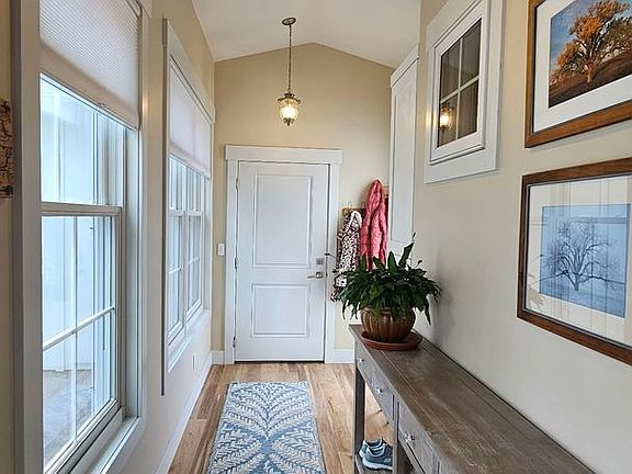 2nd image of 43062 La Bella Ln