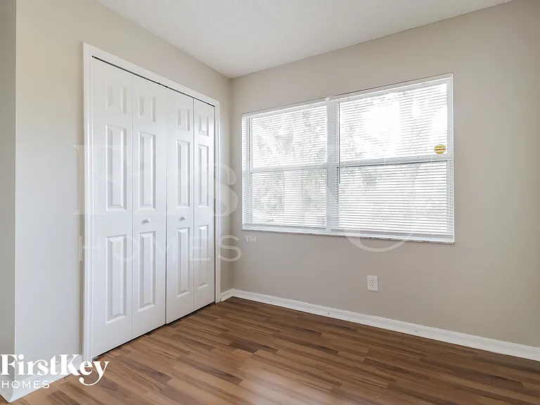 1674 Waltz St SE — Photo 11
