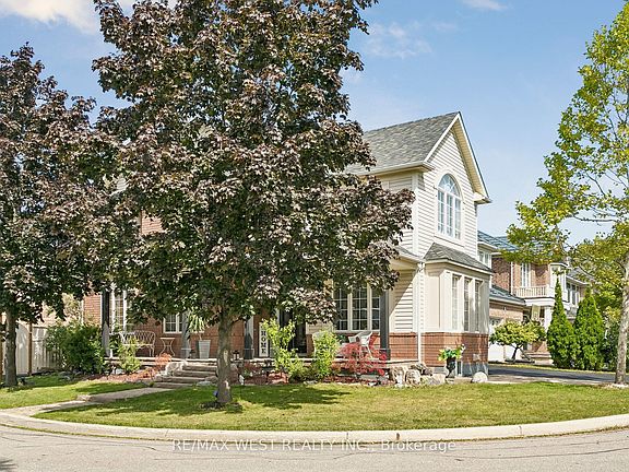 2nd image of 737 Turrell Cres