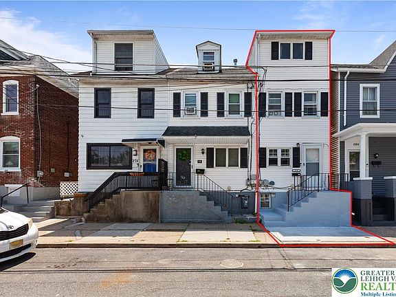 2nd image of 278 W Madison St