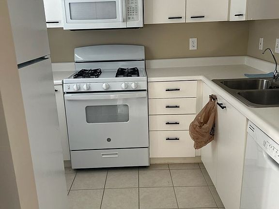 4th image of 173 Macdougall Ln