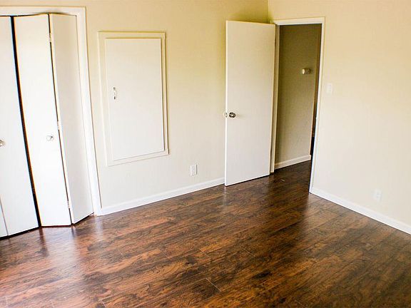 3rd image of 9 S Lake Dr APT 3
