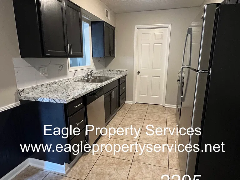 2200 Raintree Way #2205 — Photo 4