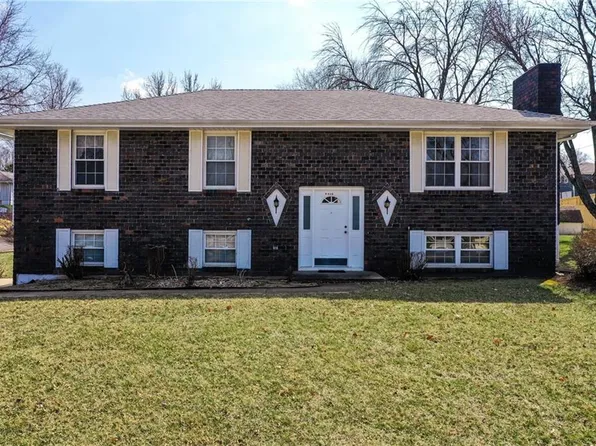 4508 Llama Ln, Saint Joseph, MO 64506