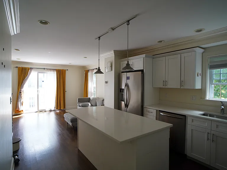 12 Willard Rd #10 — Photo 2