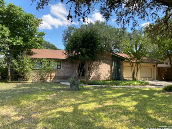 6718 N Forest Bnd, San Antonio, TX 78240
