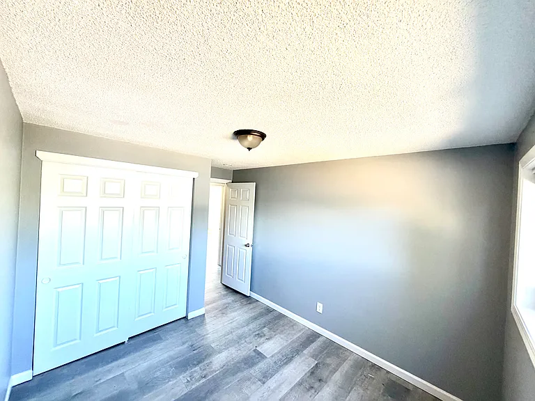 Upstairs bedroom #1
