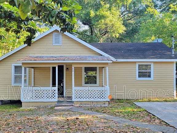 2nd image of 8811 Eaton Ave