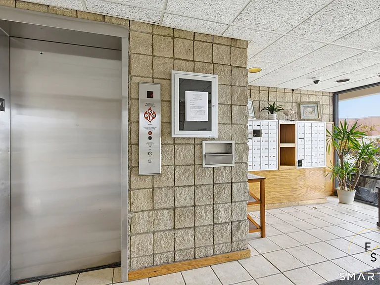 140 Captain Thomas Blvd #307 — Photo 3