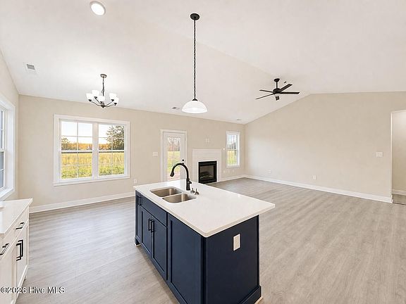 4th image of 173 Bay Valley Road