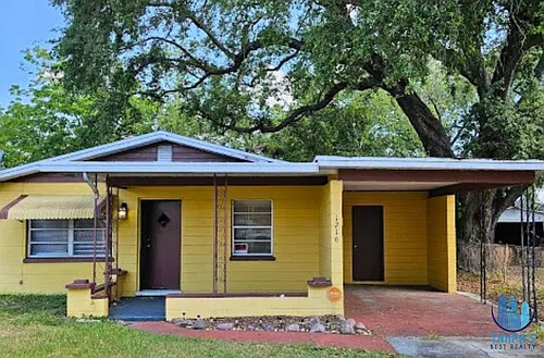 1216 E Myrtle St Photo 1