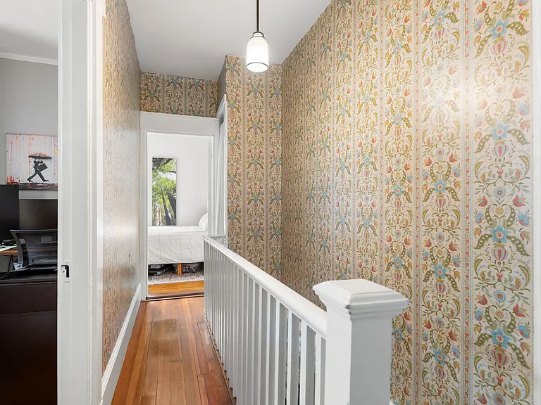 Cottage St — Photo 18