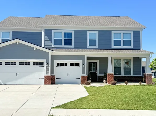 1043 Kendrick St, Greenwood, IN 46143