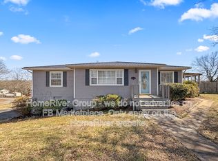 42 Moore Dr, Rossville, GA 30741