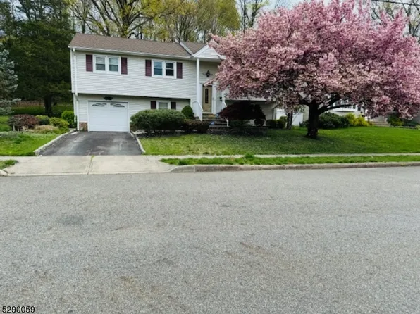 15 Rhonda Place, Wanaque Boro, NJ 07465