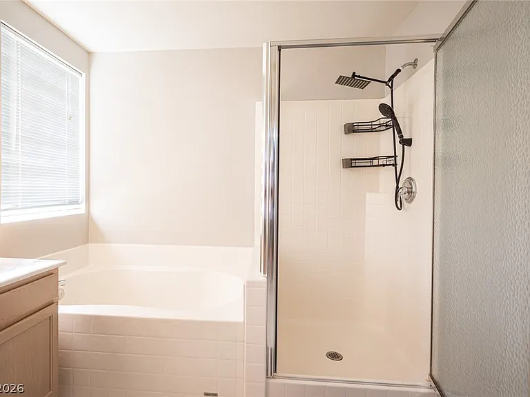 641 Solitude Point Ave — Photo 46
