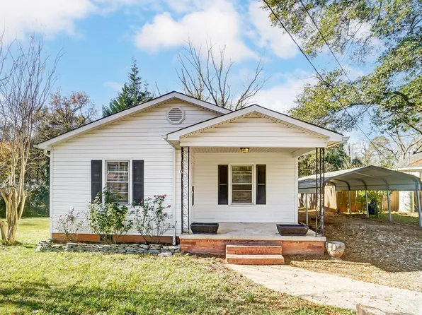 305 Belton Ave, Mount Holly, NC 28120