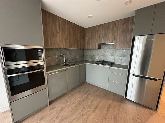 3rd image of 13387 Old Yale Rd #1704
