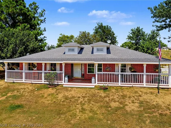 476285 E 1094th Rd, Roland, OK 74954