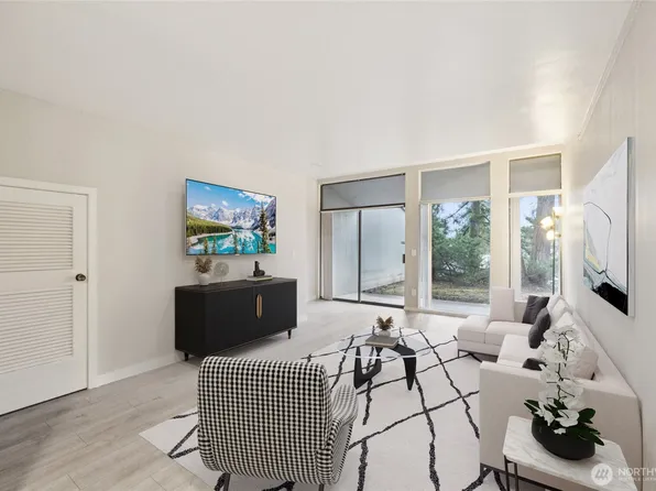 6236 137th Place NE #233, Redmond, WA 98052