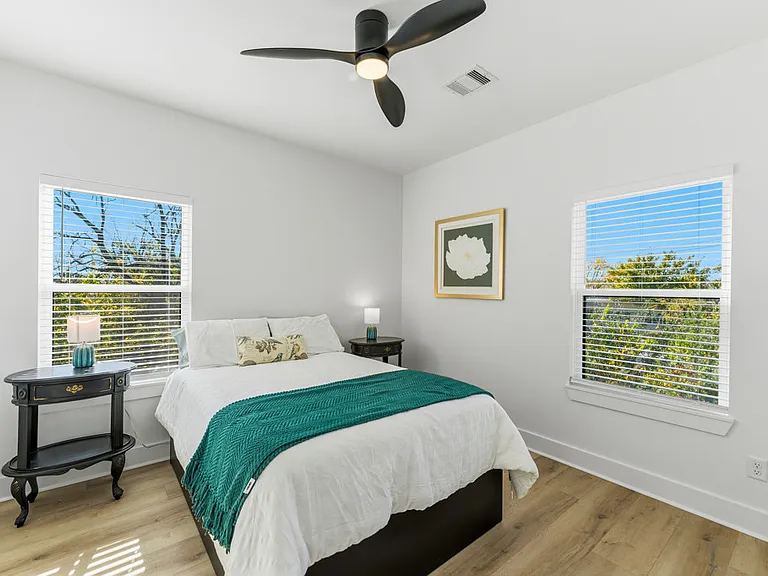 3327 Cornell St #B — Photo 16