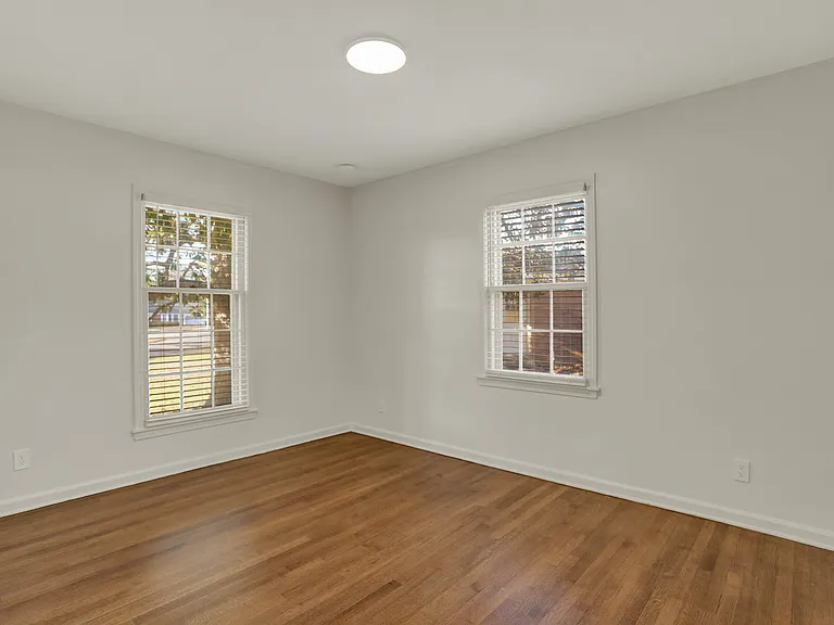 2058 Chatham Cv — Photo 23