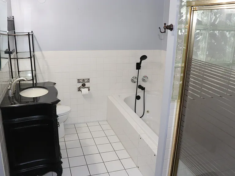 1655 S Newton St — Photo 12