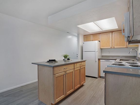 3rd image of 3600 S Orion Cir #2275-C
