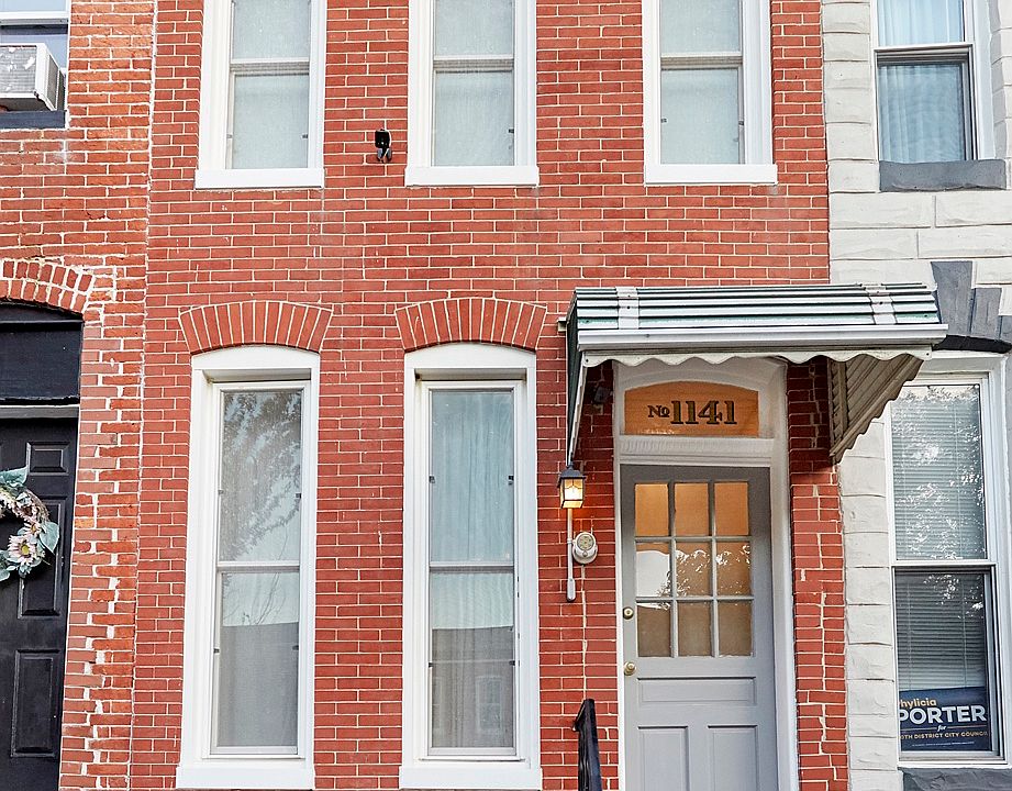 2nd image of 1141 W Hamburg St