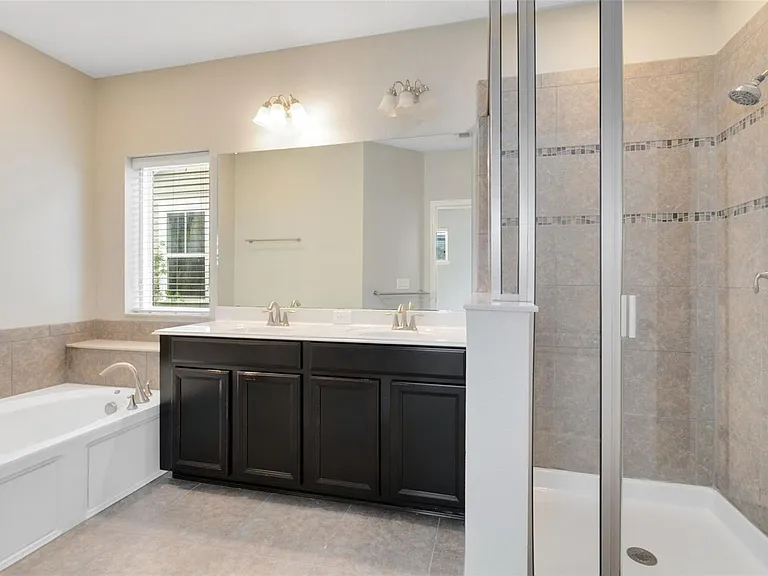 8161 Laureate Blvd — Photo 14