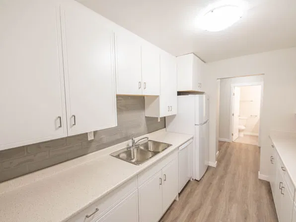Hartley Manor Apartments