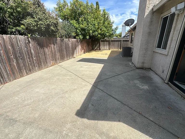1788 Fawn Glen Cir — Photo 10