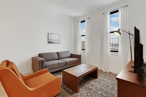 Rented by June | media 2