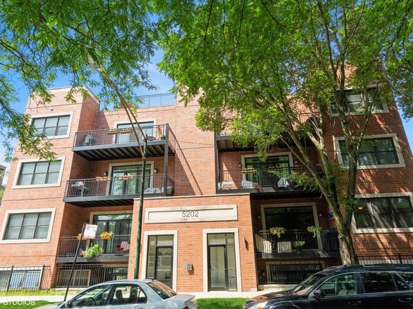 5202 N Oakley Ave #3N