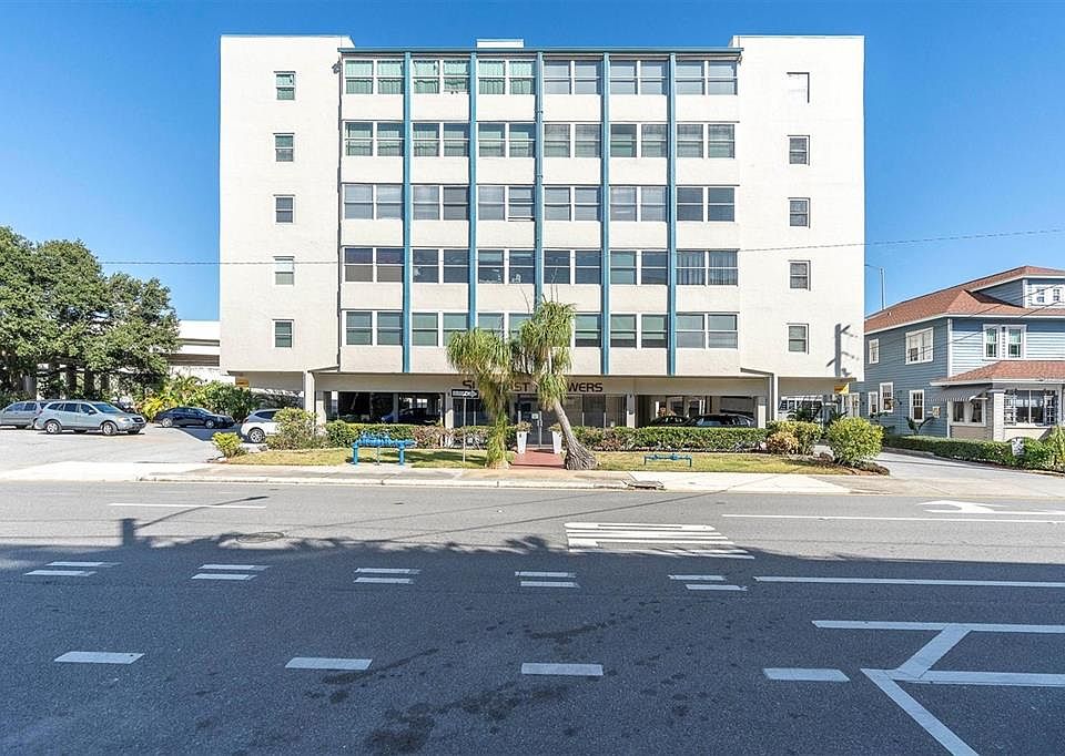 1st image of 841 4TH AVENUE N #37