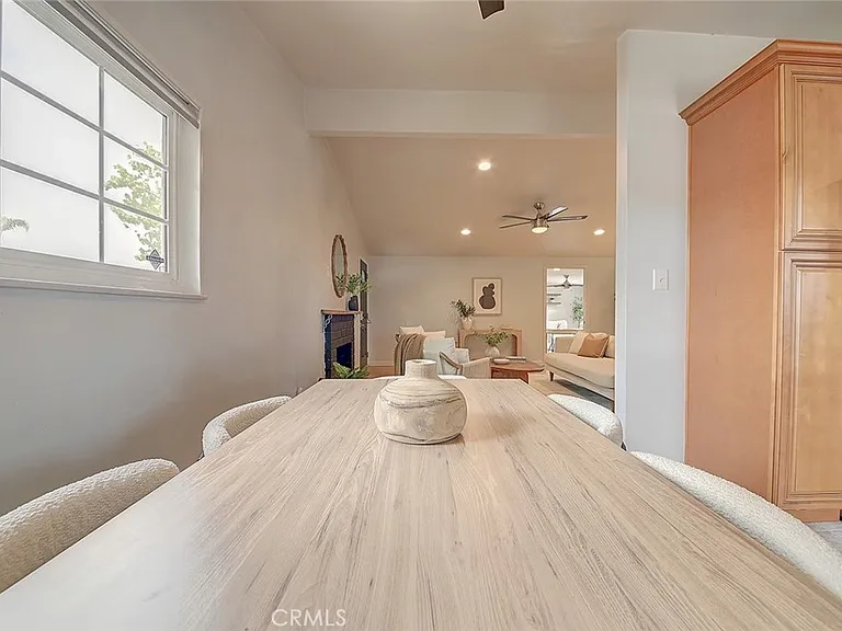 2044 W Spruce Ave — Photo 10