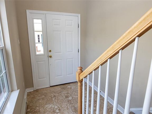 4th image of 4702 Twin Hickory Lake Dr #4702