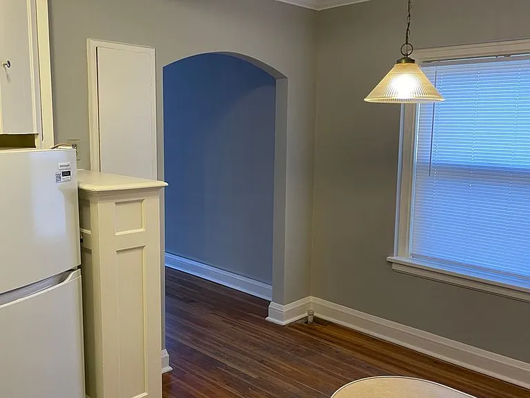 Taylor Apartments — Photo 32