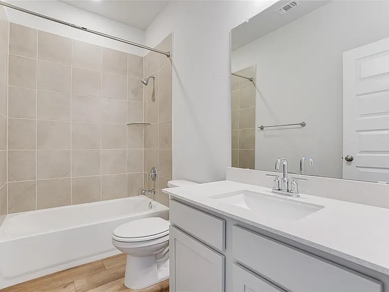 517 Emory Crossing Blvd — Photo 12