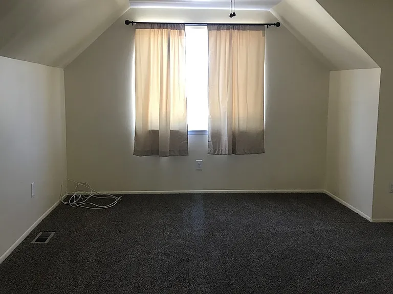 8485 Forrest Dr — Photo 9