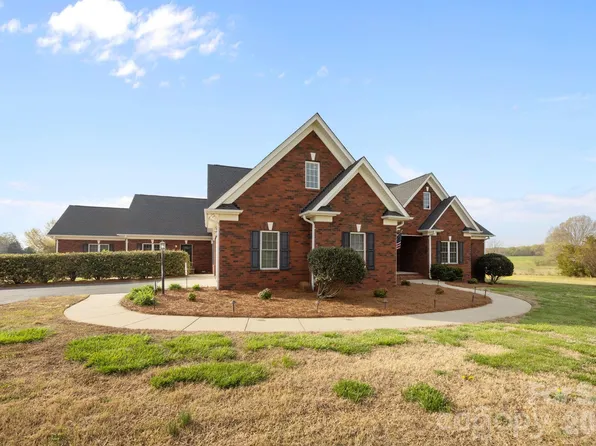 419 Old Dutch Rd W, Indian Trail, NC 28079