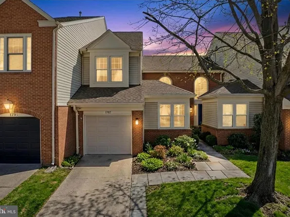 1787 Duffield Ln, Alexandria, VA 22307