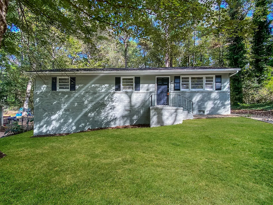 135 Wildwood Dr