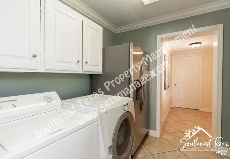 6030 Zenith St — Photo 21