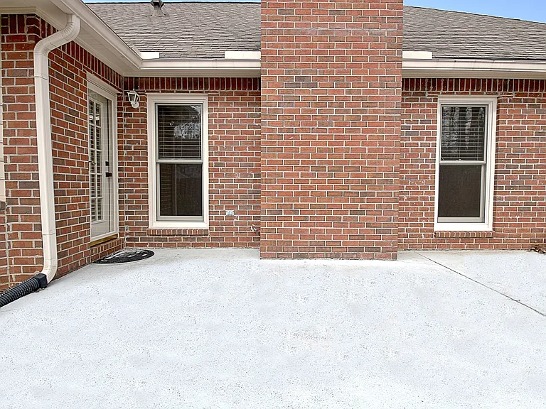 401 Tenterden Curv — Photo 48